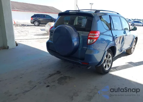 2010 Toyota Rav4 Limited z USA, uszkodzony, nr VIN JTMDF4DV9AD032758